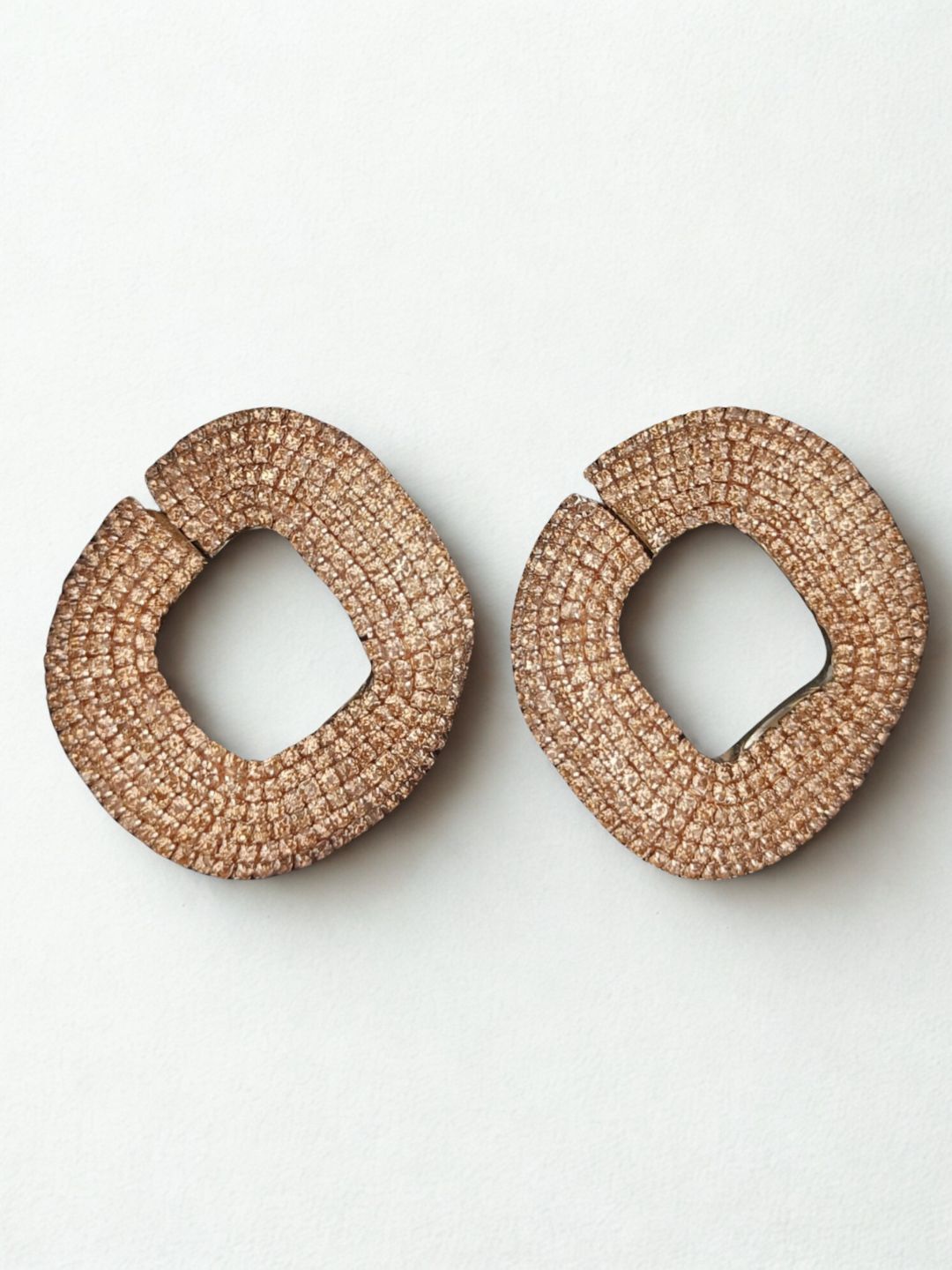 Ishhaara Beige Zircon Link Earrings