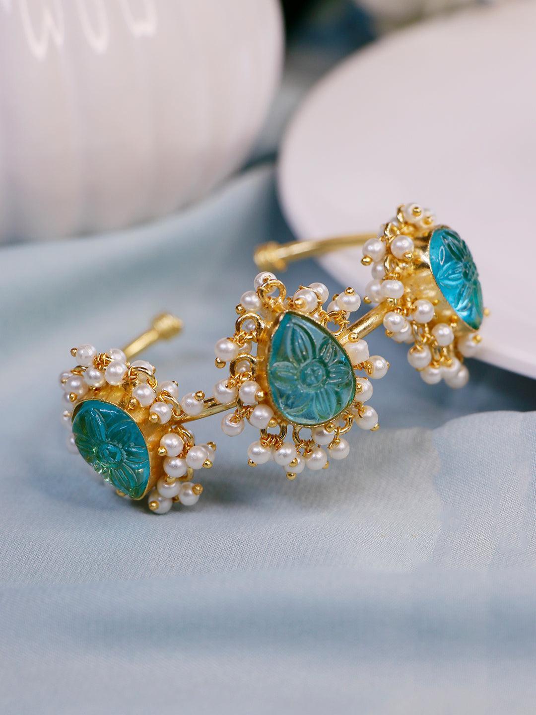 Ishhaara Berly Hand Cuff Light Blue