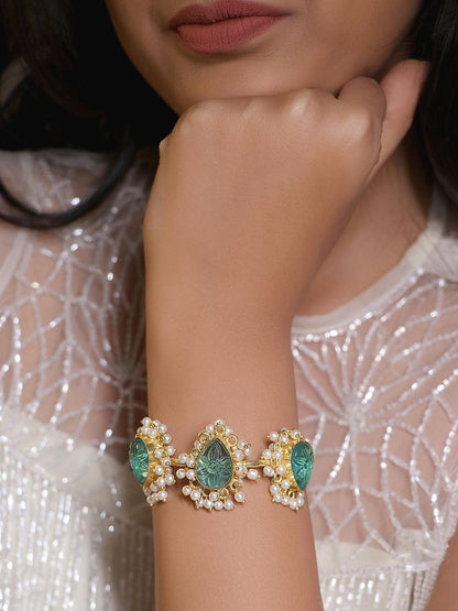 Ishhaara Berly Hand Cuff Light Blue