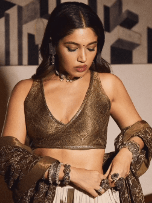 Ishhaara Bhumi Pednekar In Oxidised Pearl Handcrafted Cuff