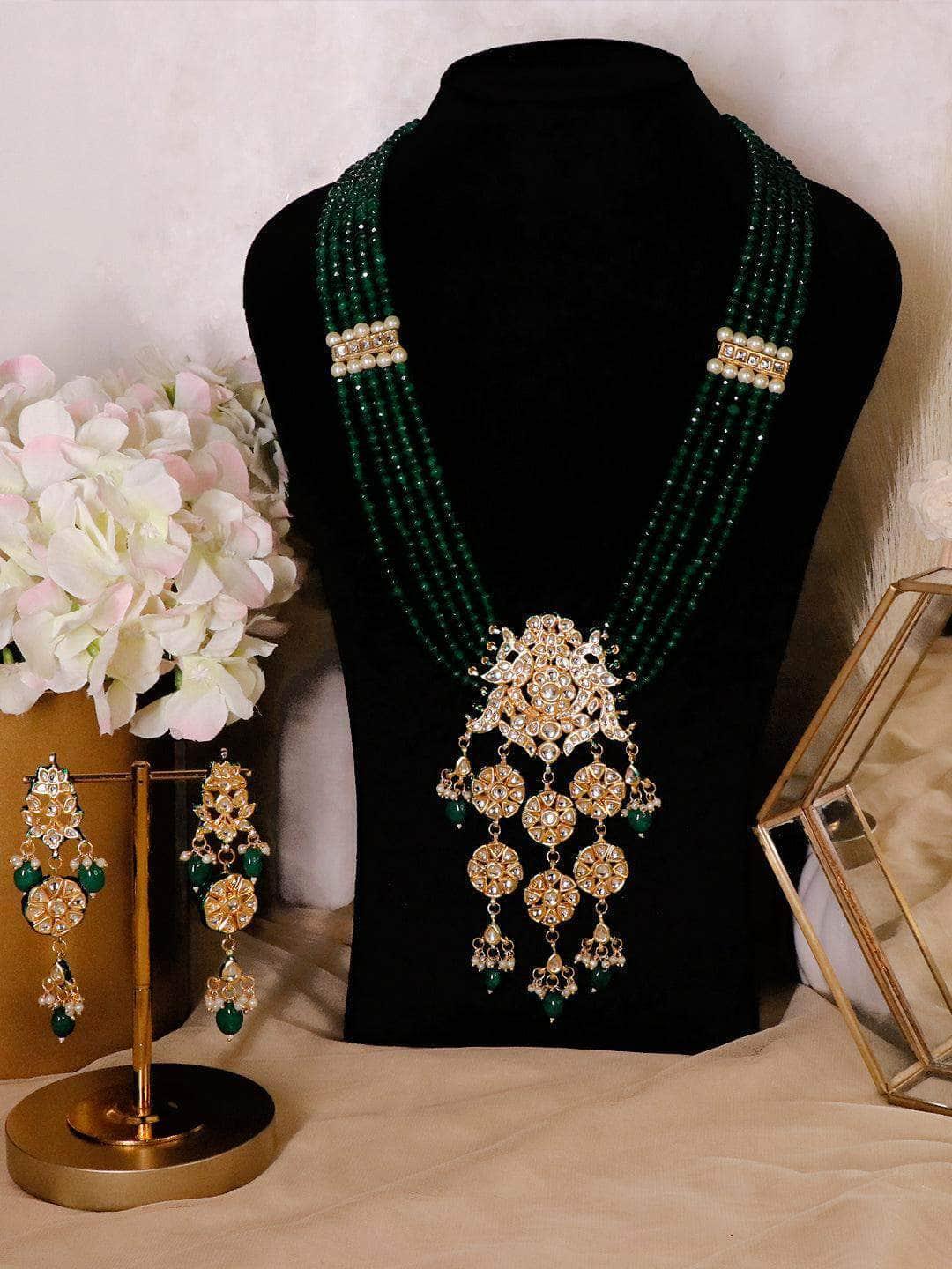 Ishhaara Big Pendant With Beryl Beads