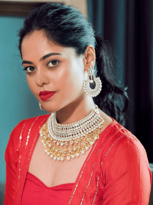 Ishhaara Bindu Madhavi In Diamond Stone Choker With Pearl Tassels