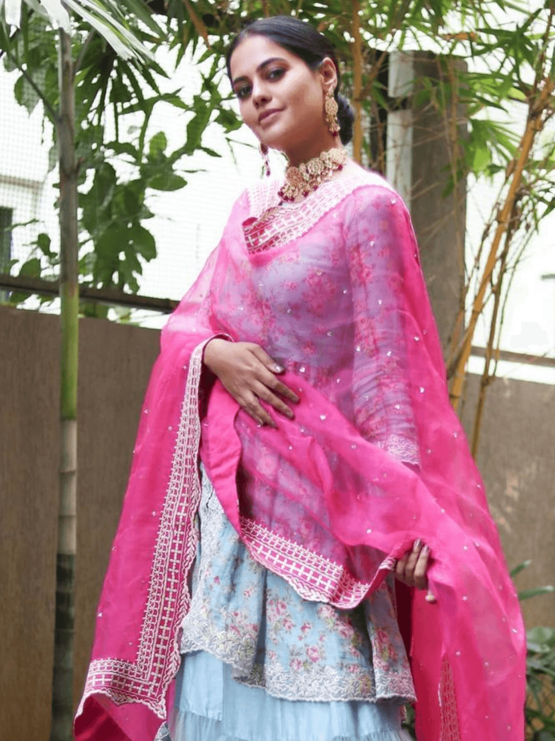 Ishhaara Bindu Madhavi In Round Meena Necklace