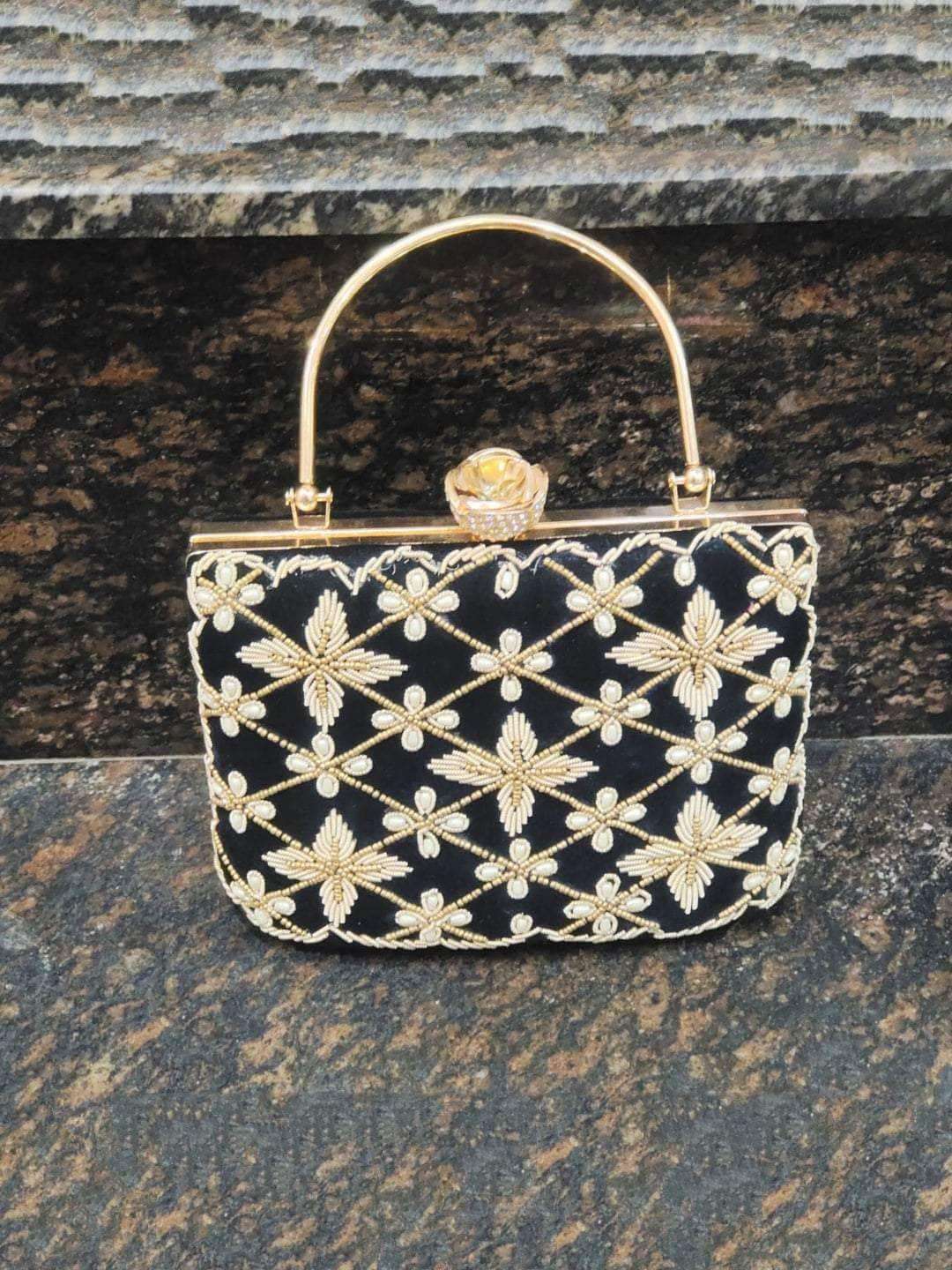 Ishhaara Black Amayra Suitcase Clutch