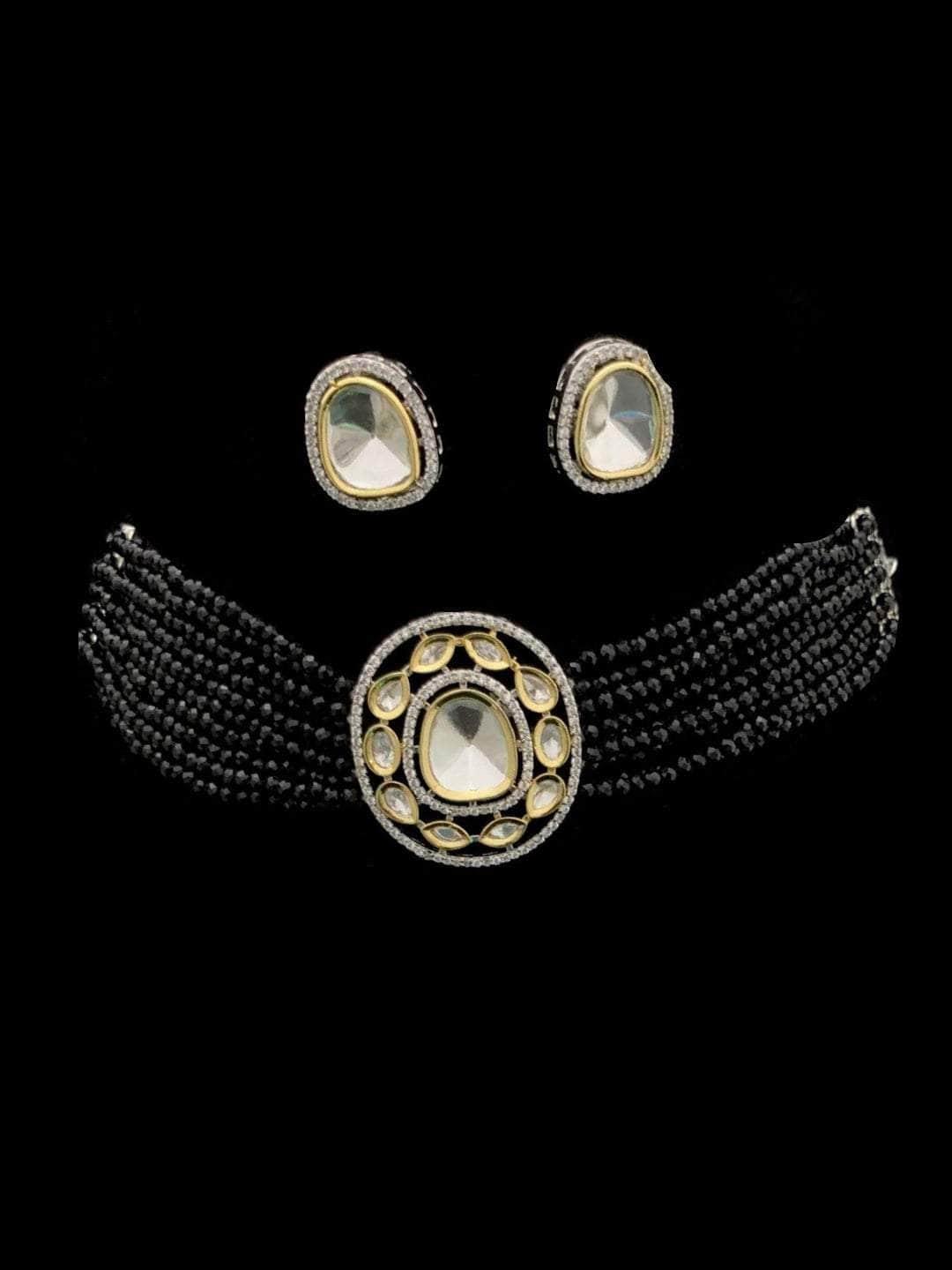 Ishhaara Black Blended Beads Choker