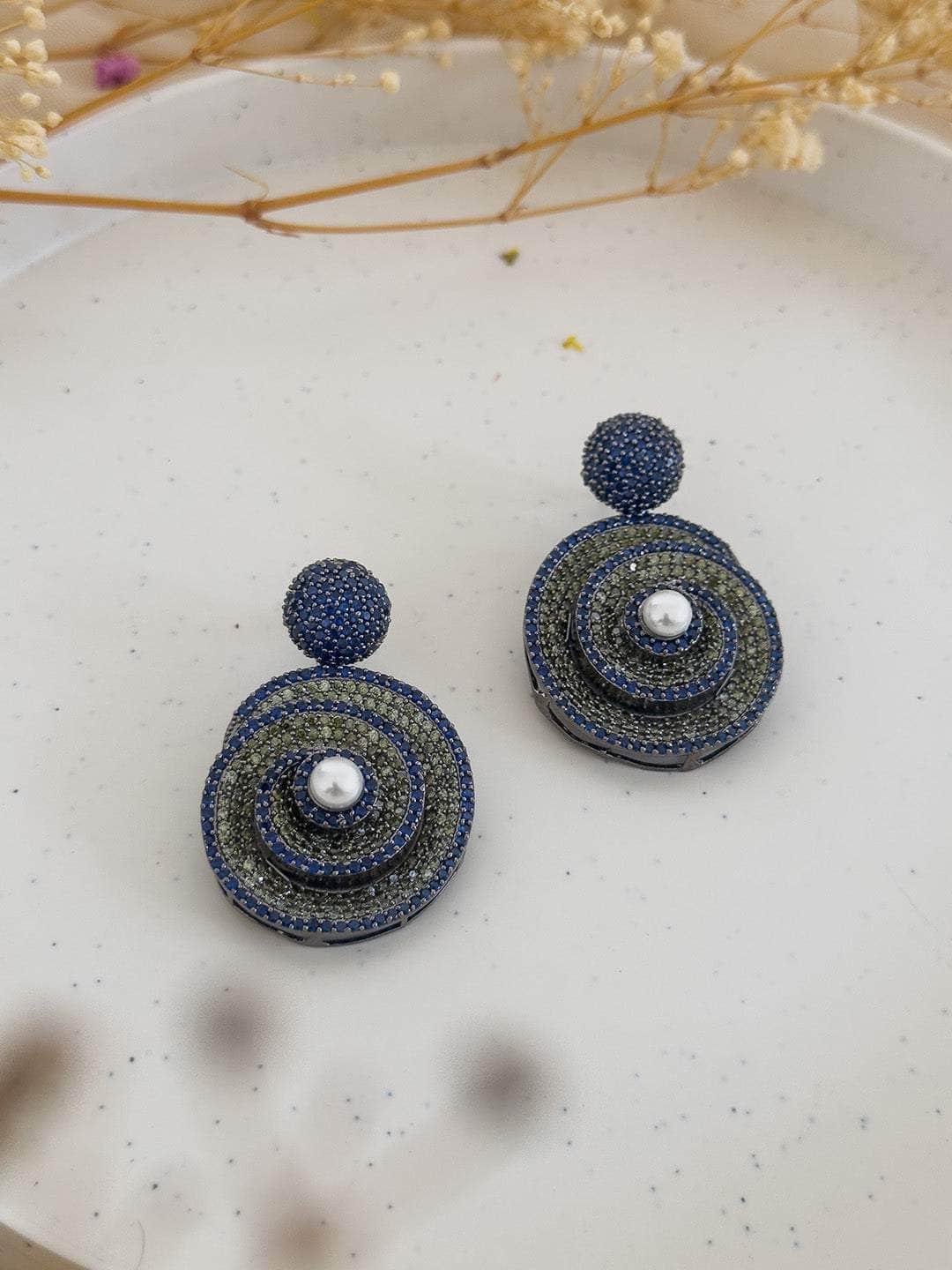 Ishhaara Classic Hoop Earrings