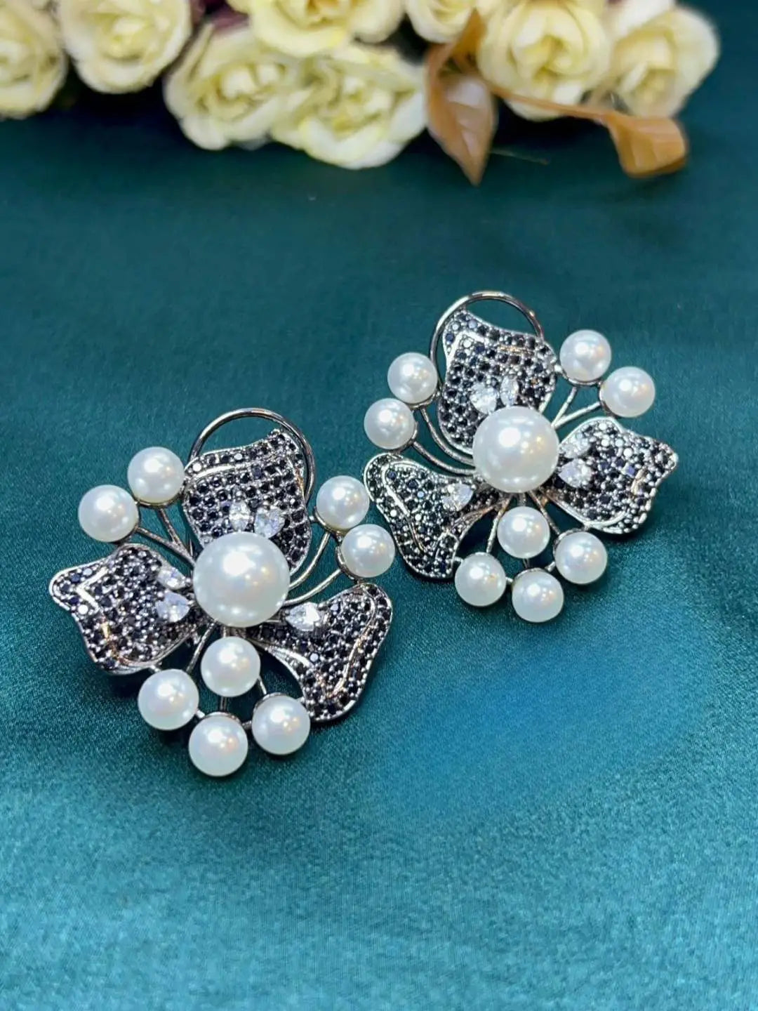 Ishhaara Violet Elegant Flower Pearl Studs