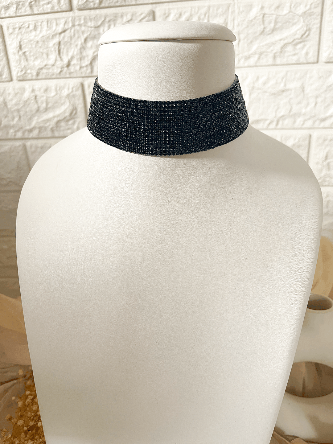 Ishhaara Ethnic Glass Beads Choker Necklace