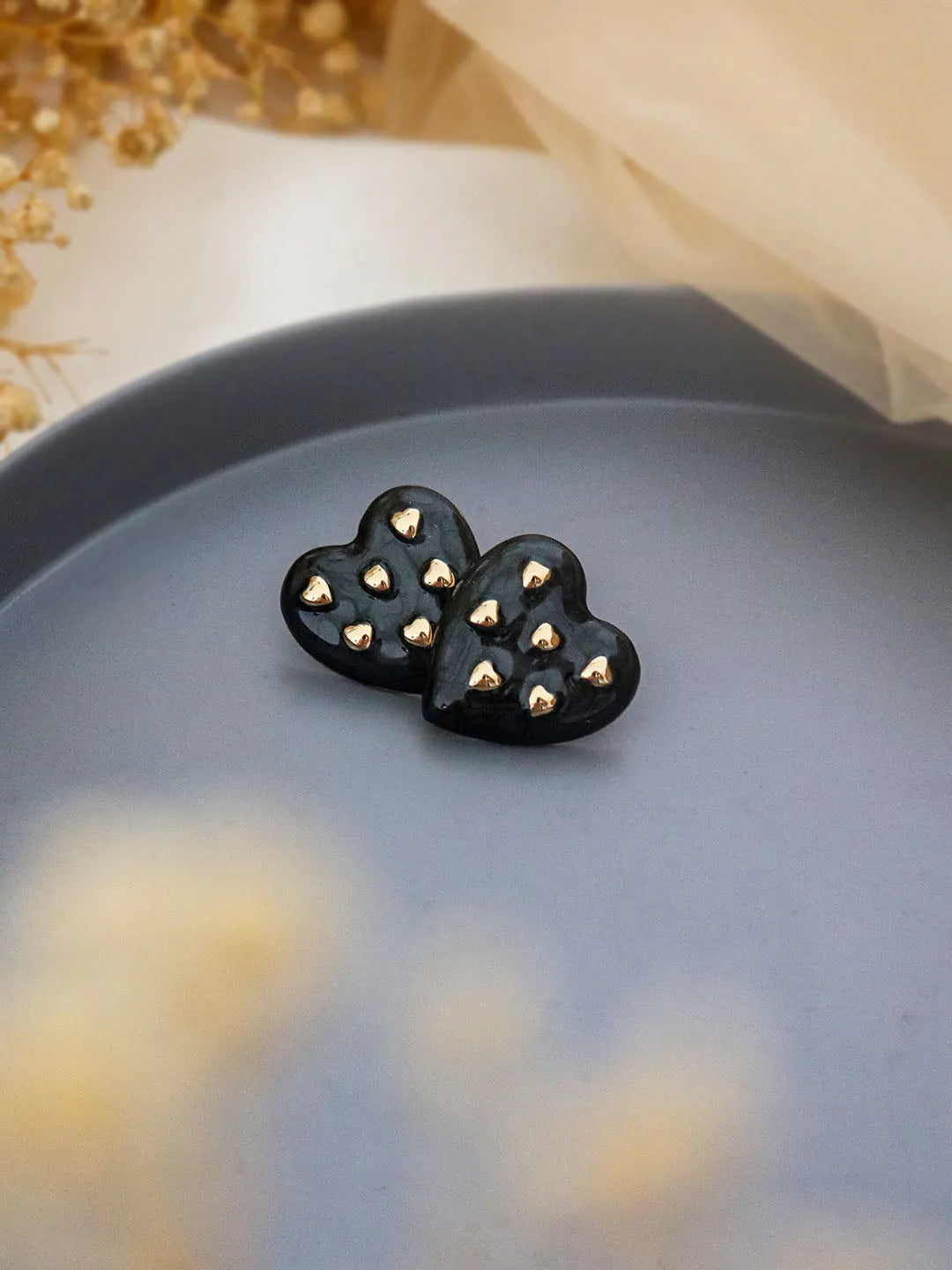 Ishhaara Black Fashion Heart Stud Earrings