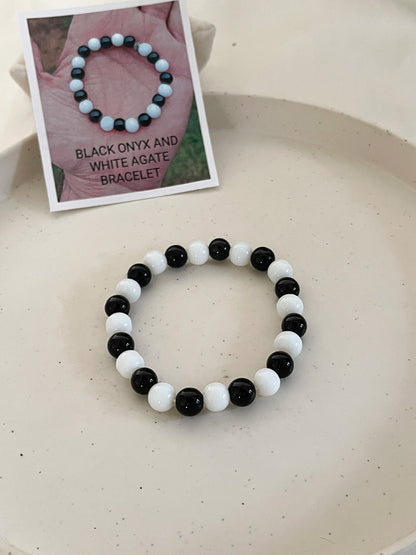 Ishhaara Black Onyx And White Agate Bracelet