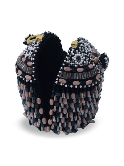 Ishhaara Black Round Embellished Box Clutch