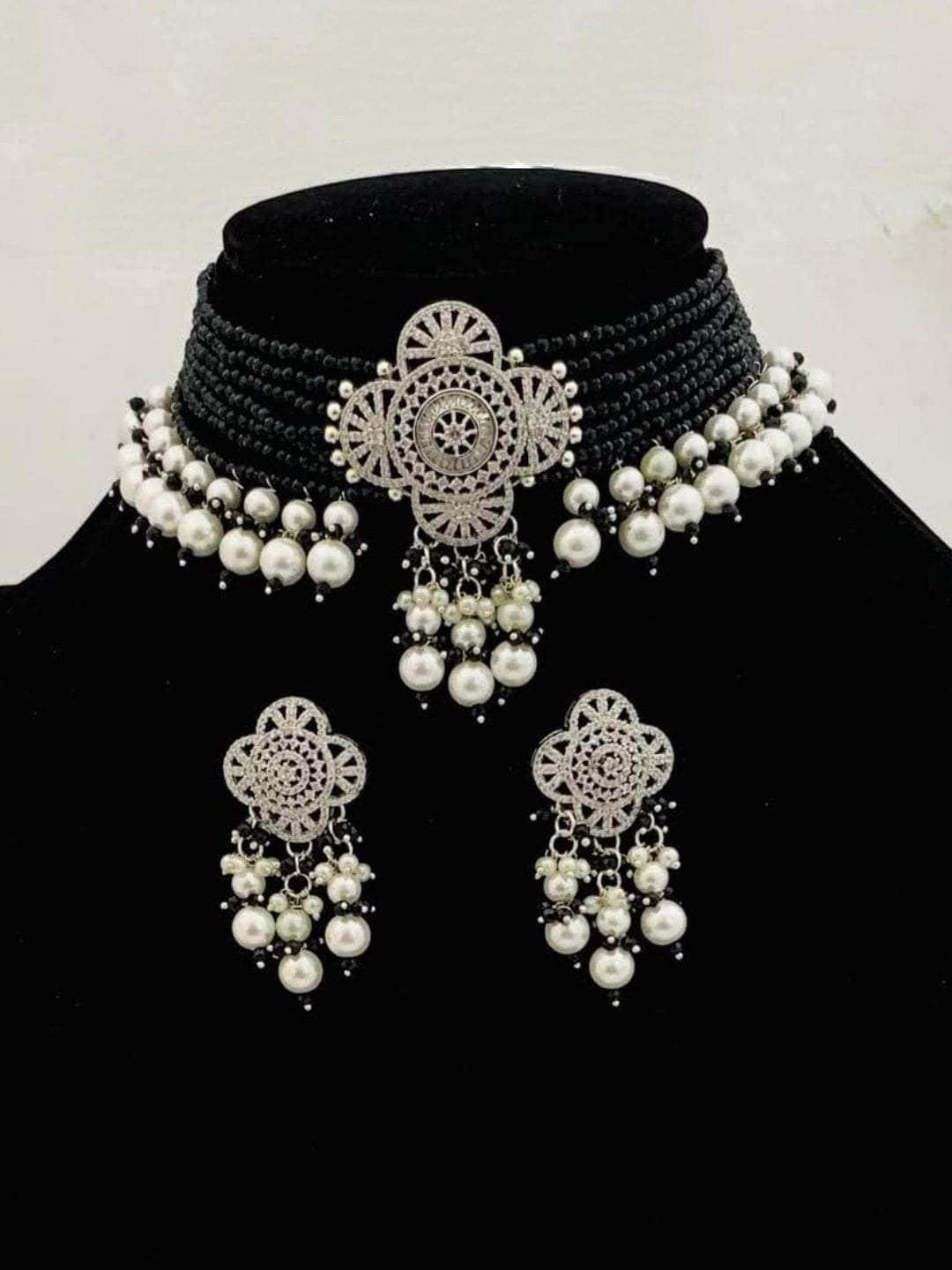 Ishhaara Snow Pearl Choker