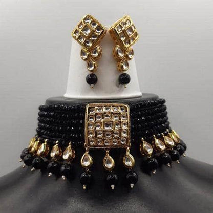 Ishhaara Square Patch Onex Choker Necklace Set