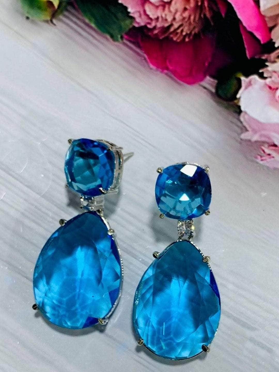 Ishhaara Blue Classic Crystal Earring