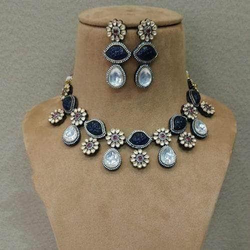 Ishhaara Drop Shaped Polki Kundan Flower Motif Necklace