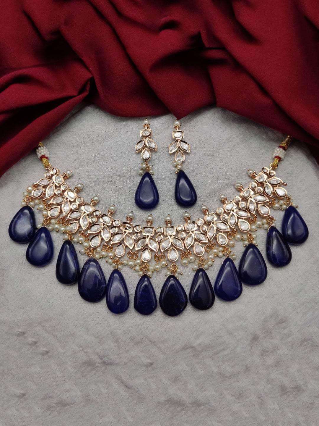 Ishhaara Enchanting Gem Necklace