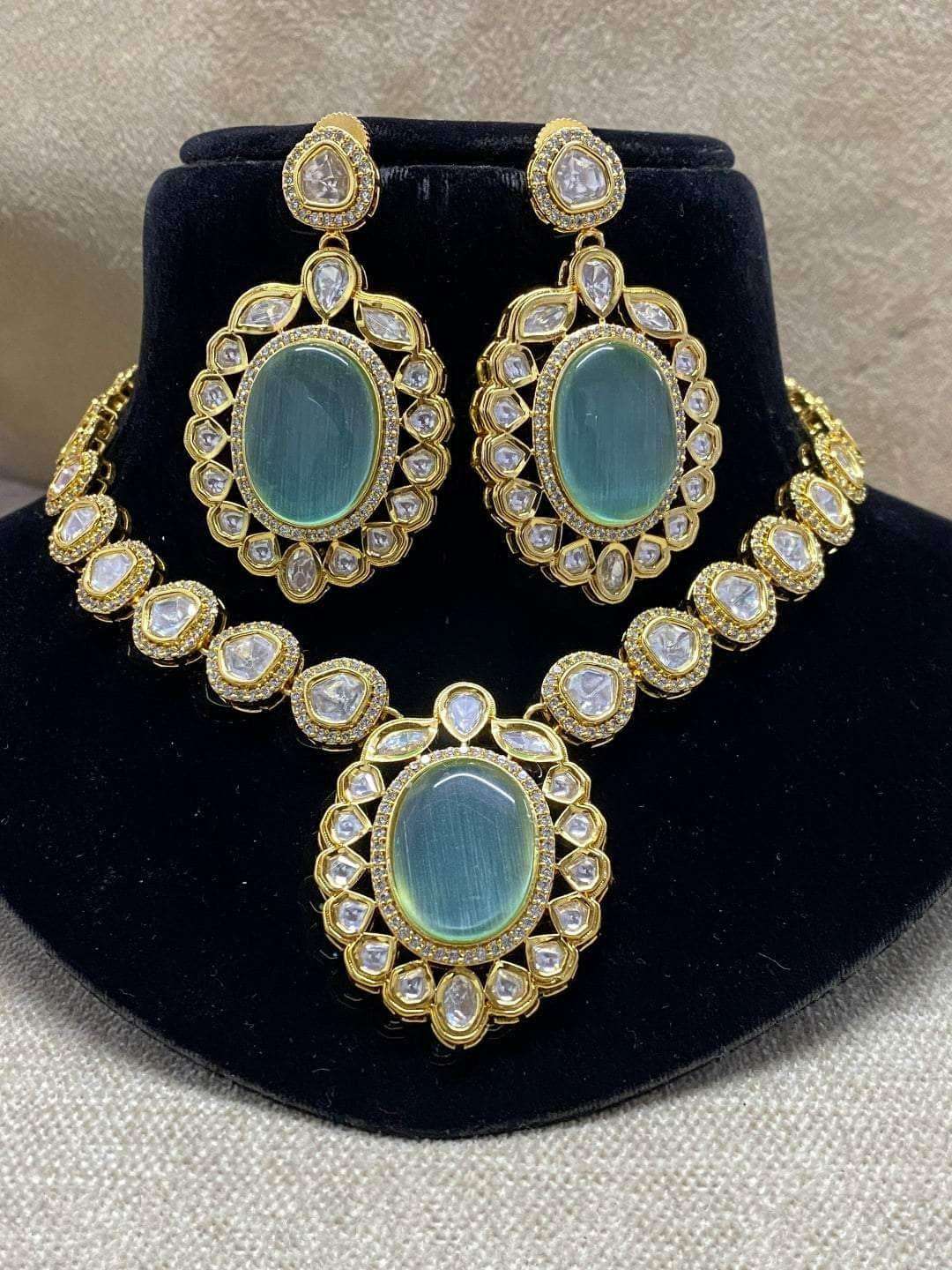 Ishhaara Etheral Gem Studded Necklace