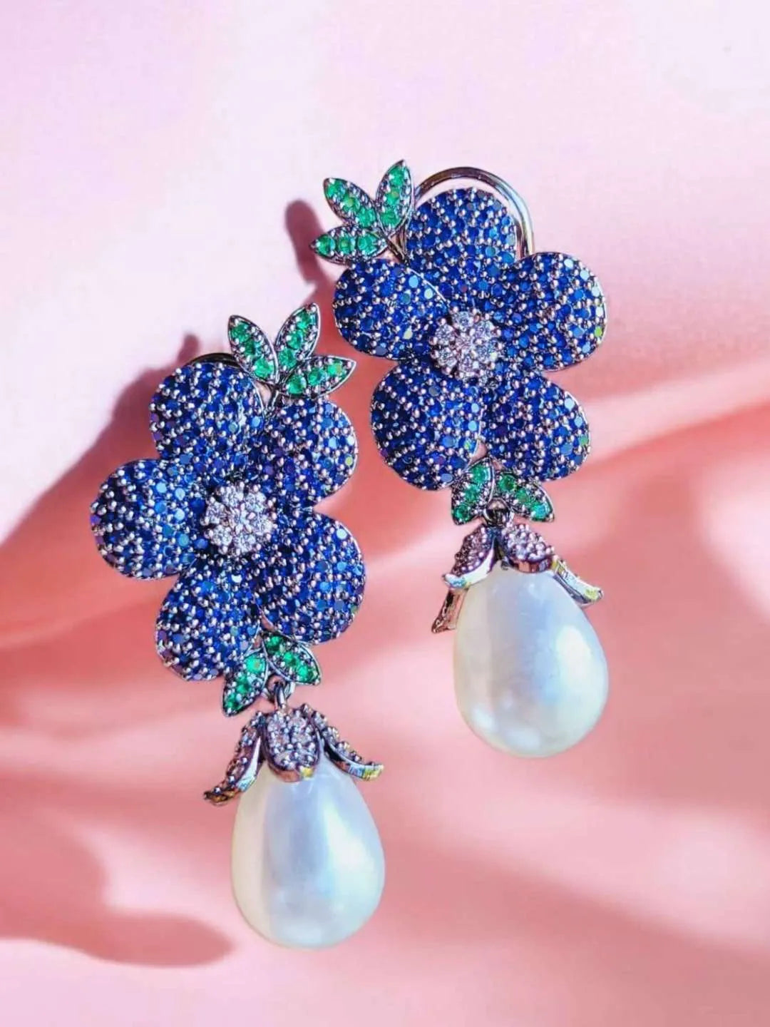 Ishhaara Blue Floral Pearl Earrings