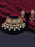 Ishhaara Blue Kundan Chand Motif Necklace With Pearl