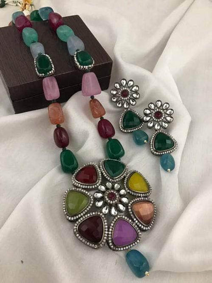 Ishhaara Multi Stone Pendant Necklace Set
