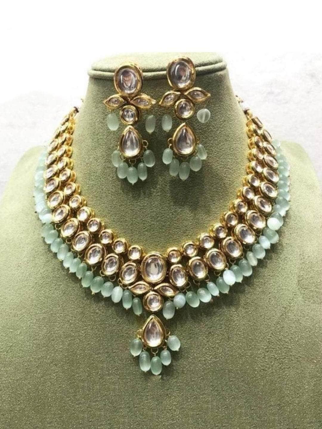 Ishhaara Oval And Leaf Kundan Necklace