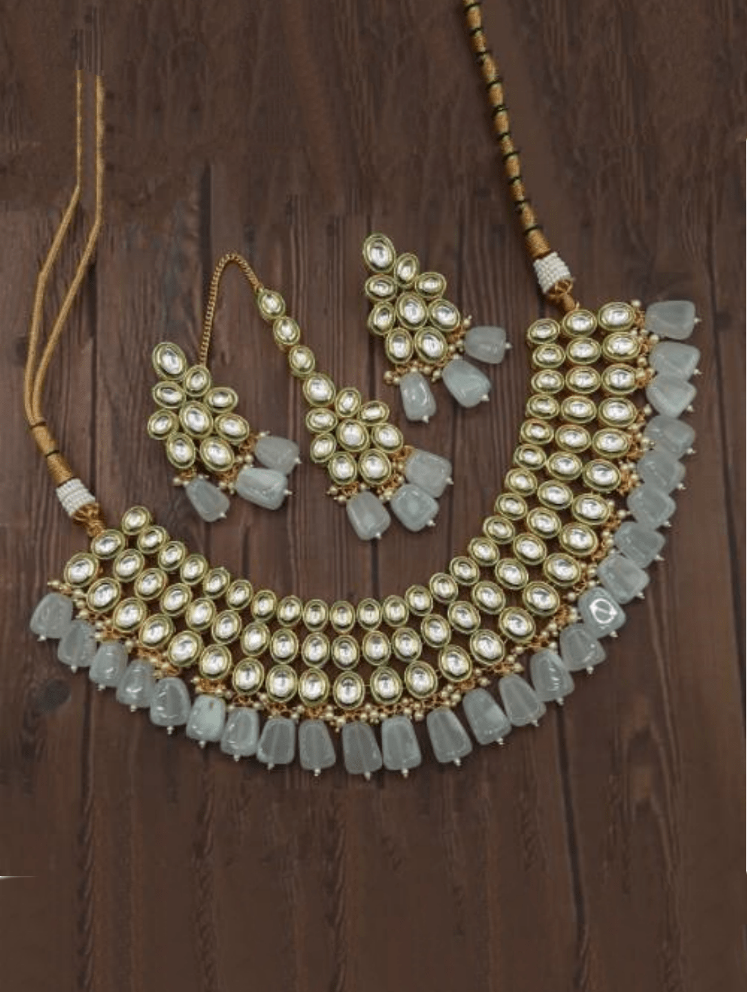 Ishhaara Blue Oval Kundan Choker Necklace Set With Beads