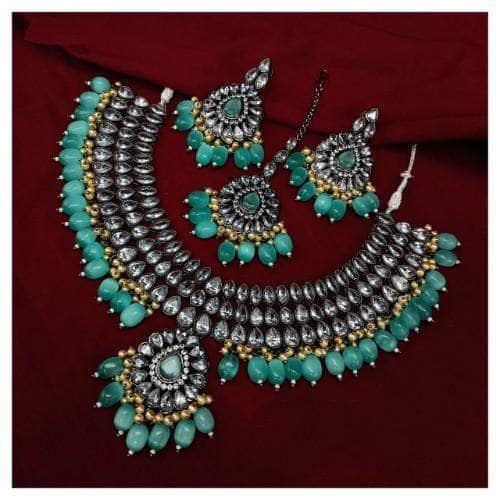 Ishhaara Rodium Drip Pendant Kundan Necklace Earring And Teeka Set