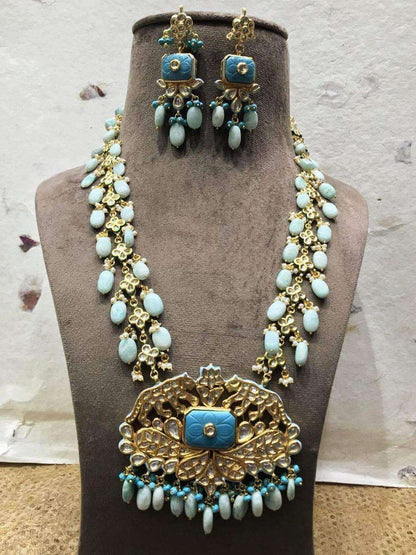 Ishhaara Tiger Motif Kundan Haar