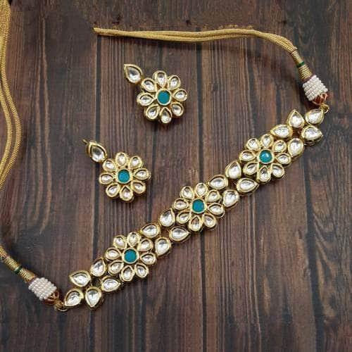 Ishhaara Triple Flower Motif Choker