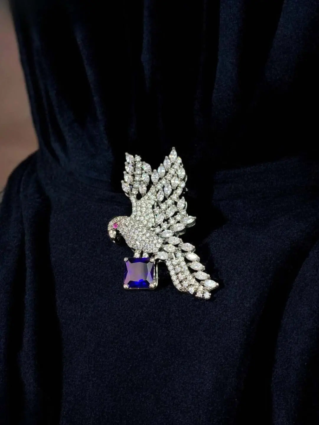 Ishhaara Blue Victorian Bird Shaped Groom Brooch
