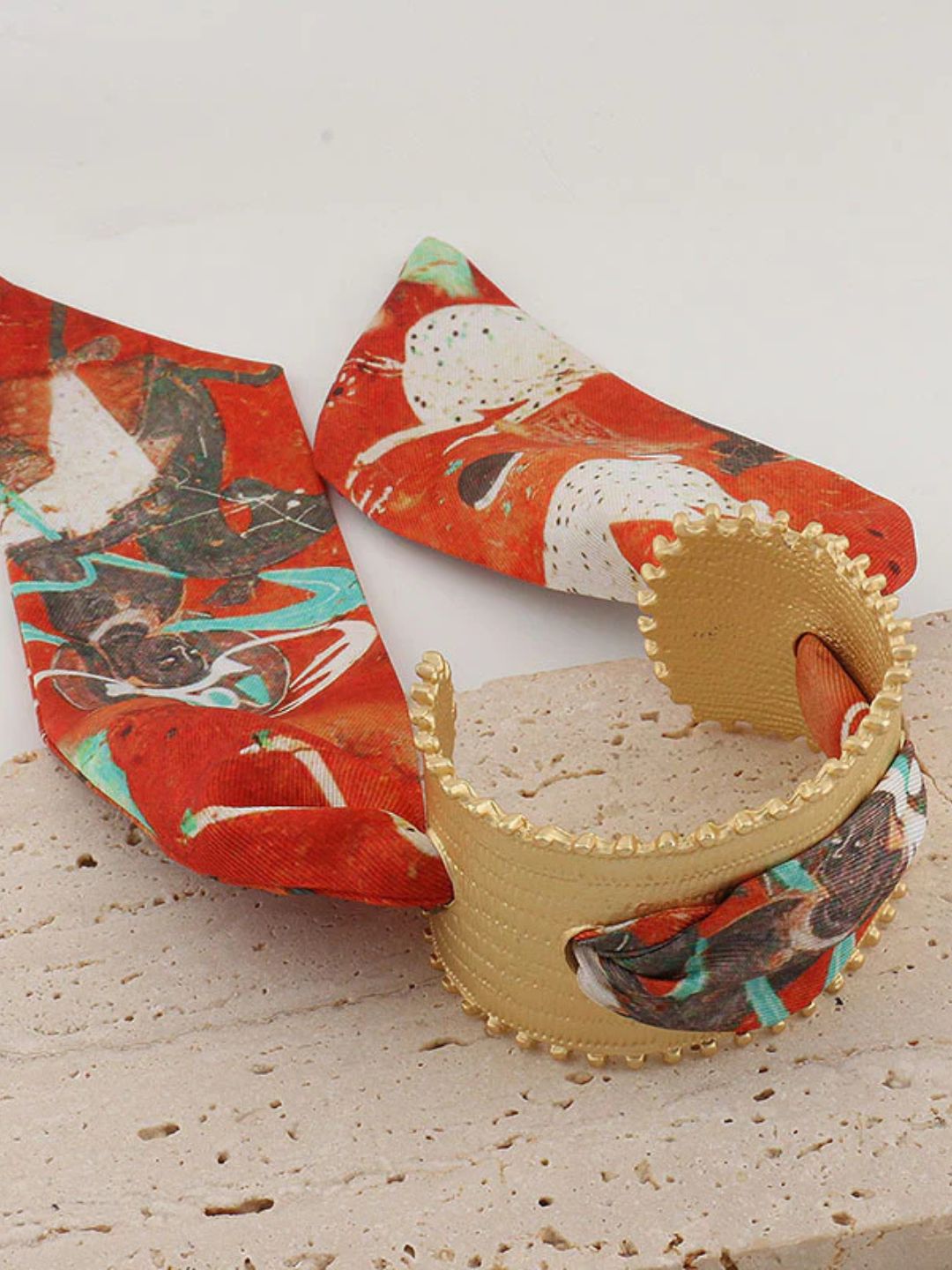 Ishhaara Bold Bohemian Handcuff