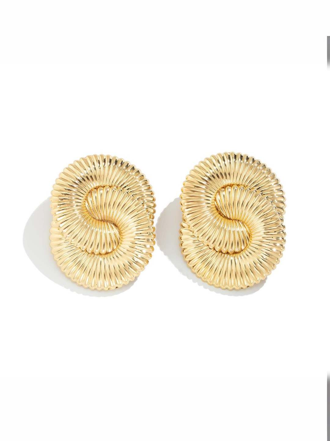 Ishhaara Bold Twisted Earrings