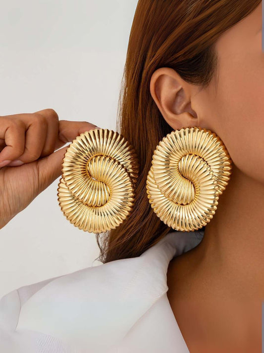 Ishhaara Bold Twisted Earrings