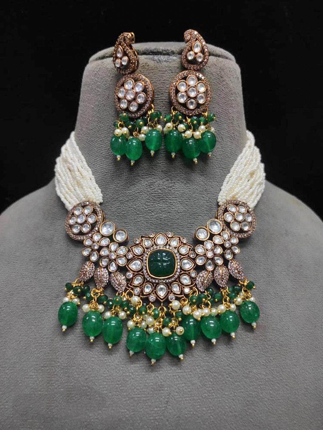 Ishhaara Bridal Choker Necklace With Green Stone