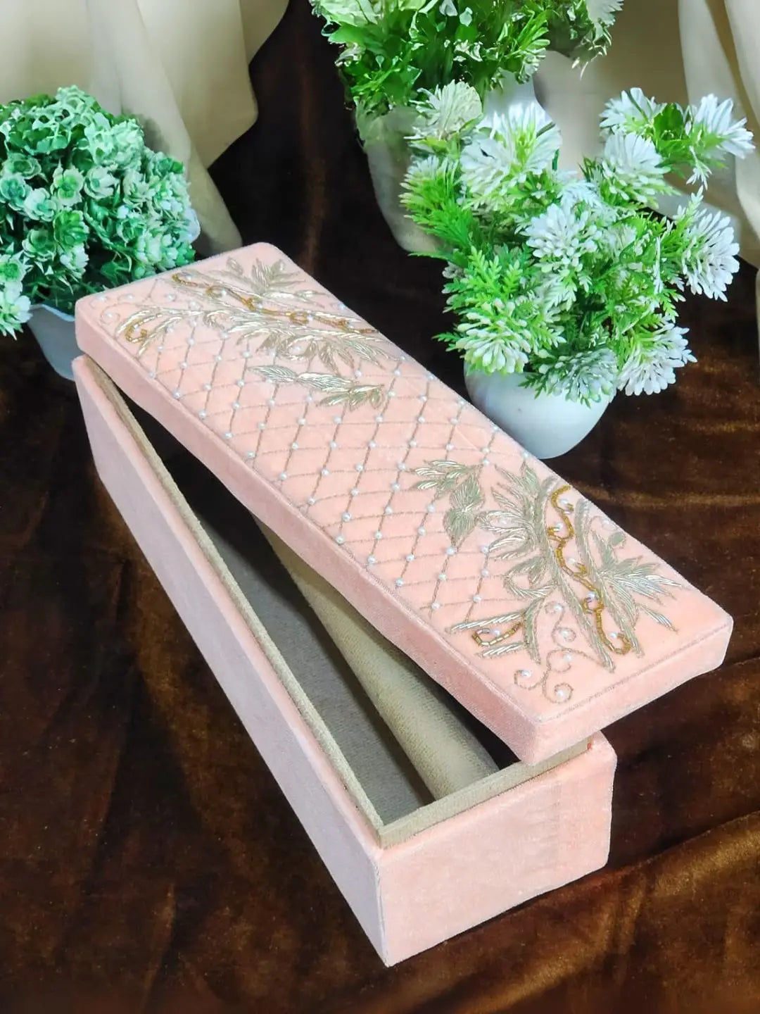 Buy Bridal Pink Embroidery Chooda Box Online - Ishhaara