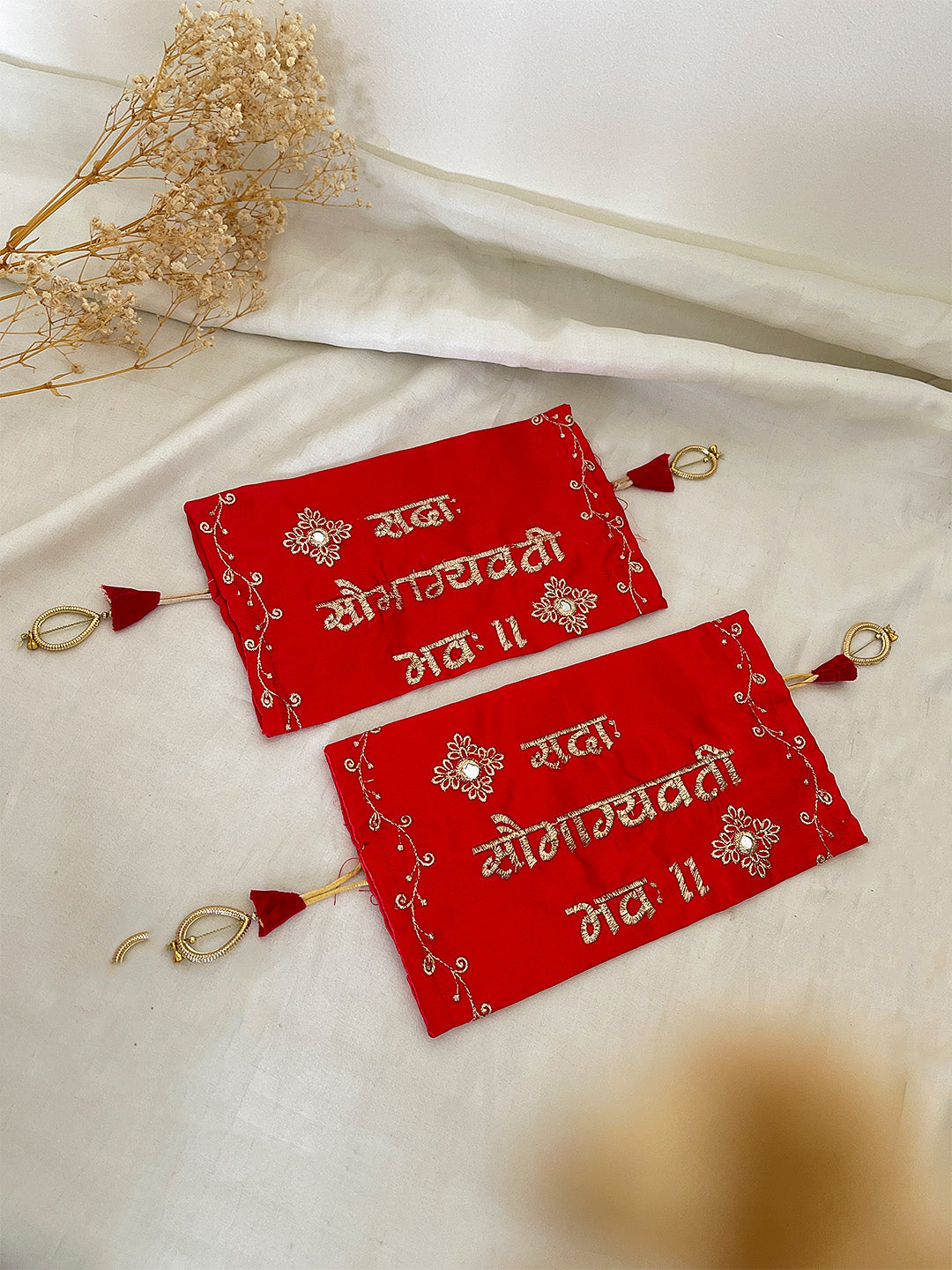 Ishhaara Bridal Saubhagyawati Bhav Embroidery Chooda Cover