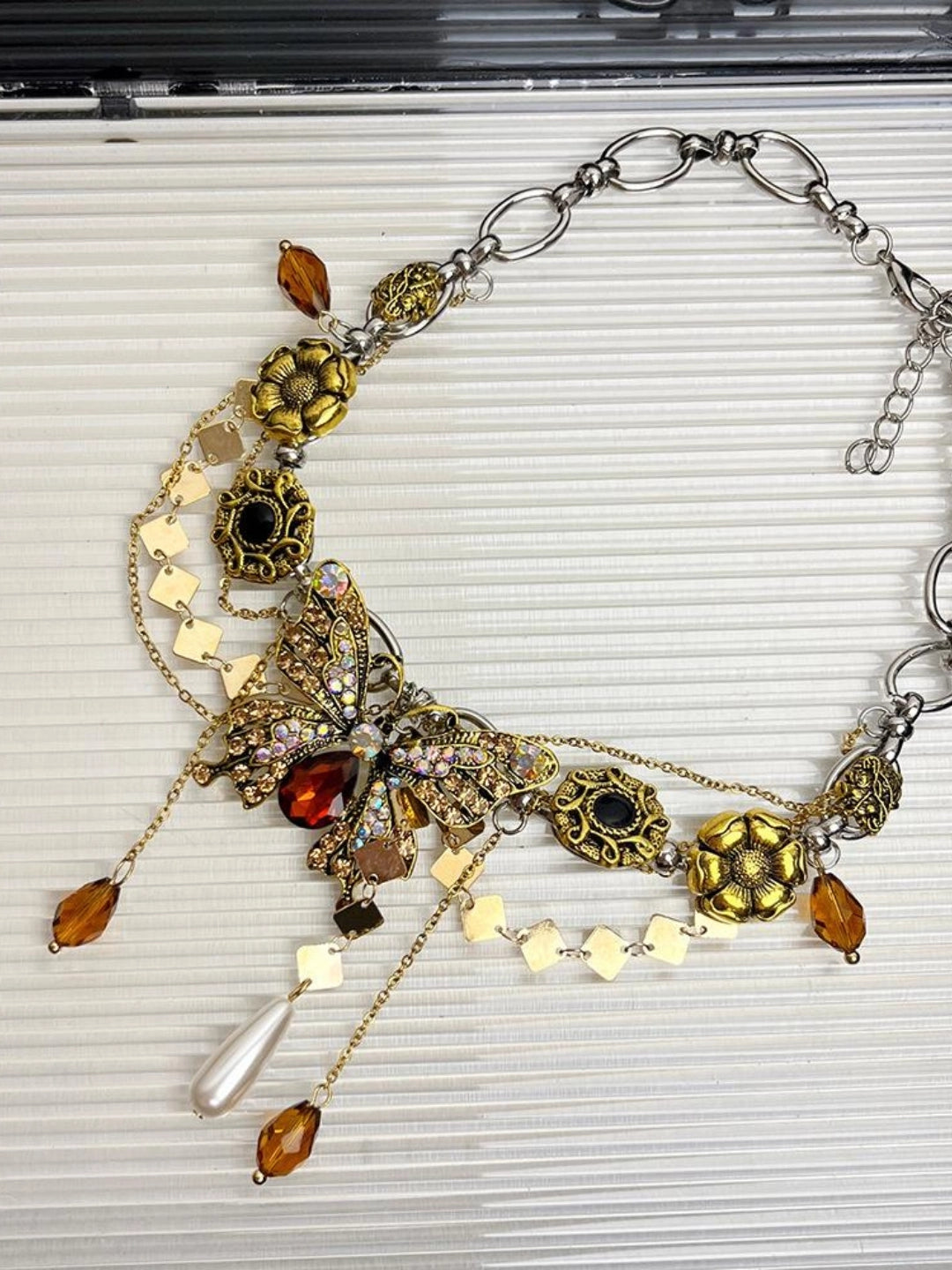 Ishhaara Butterfly Necklace
