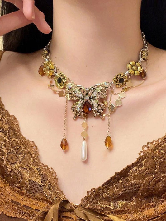 Ishhaara Butterfly Necklace