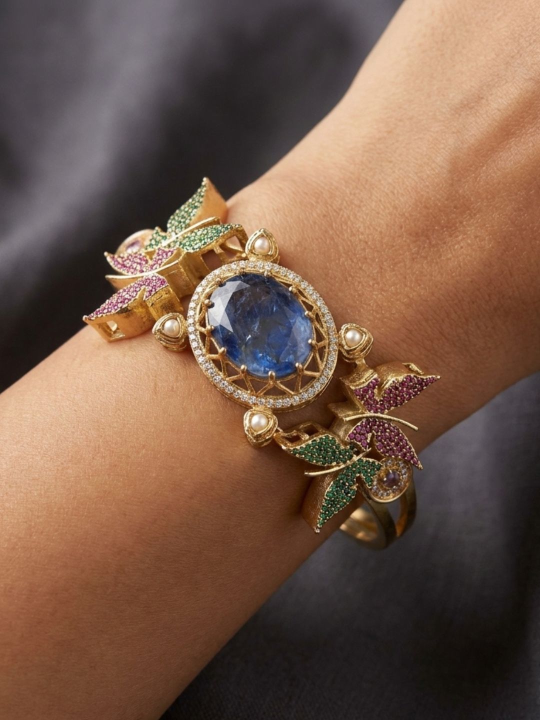 Ishhaara Camellia Bangle Bracelet