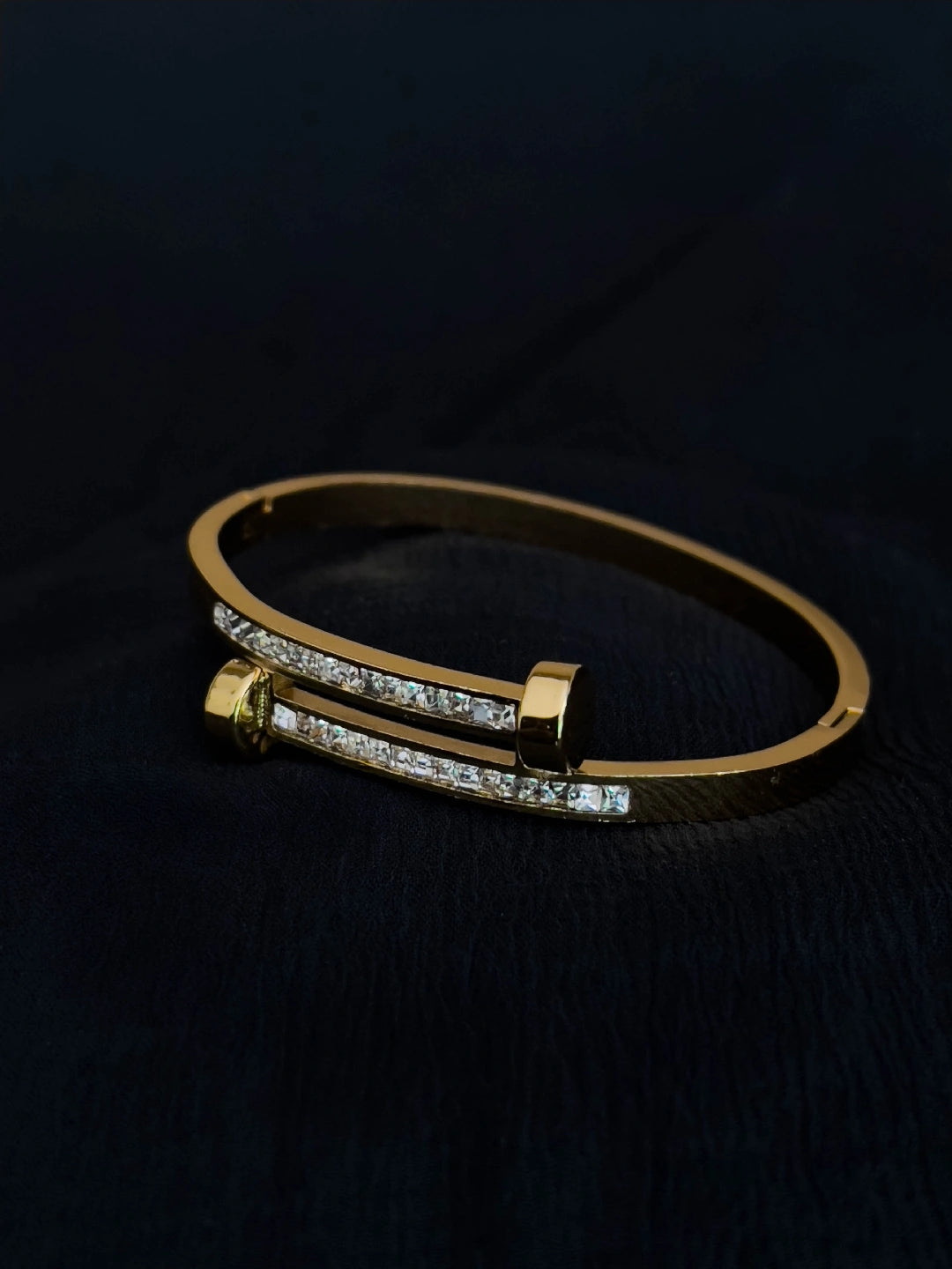 Ishhaara Cartier Nail Diamond Bracelet