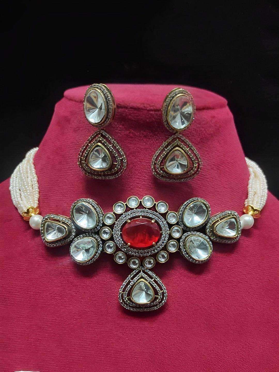 Ishhaara Carved Center Kundan Choker Set