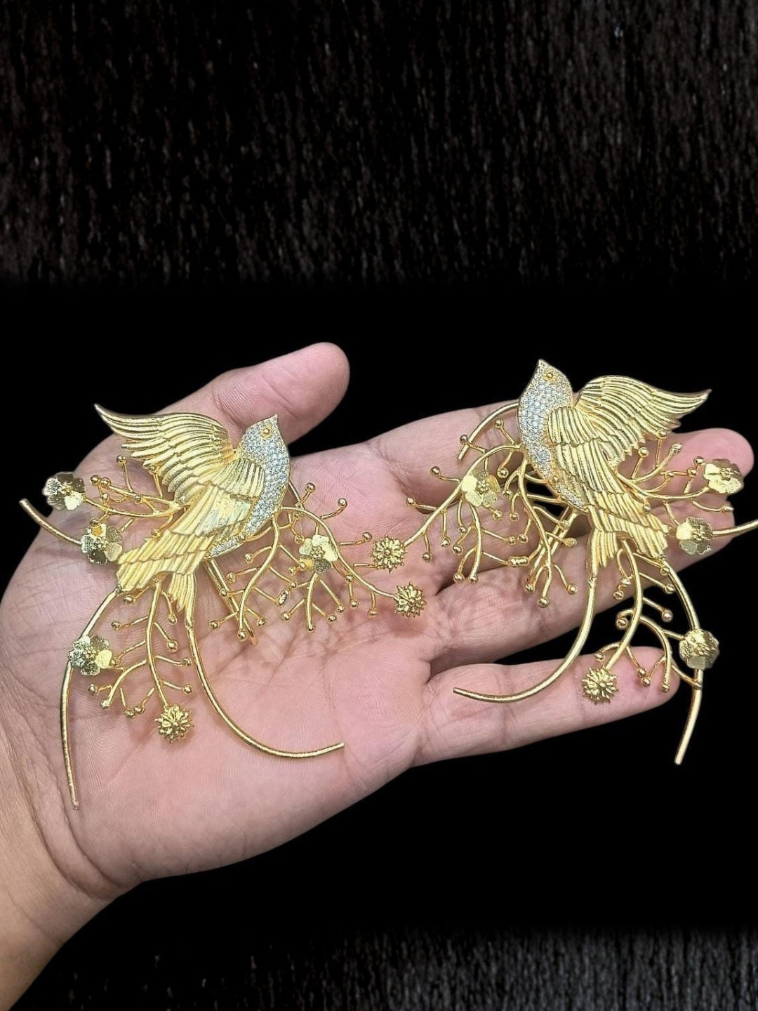 Ishhaara Cascade Bird Earcuff Earring