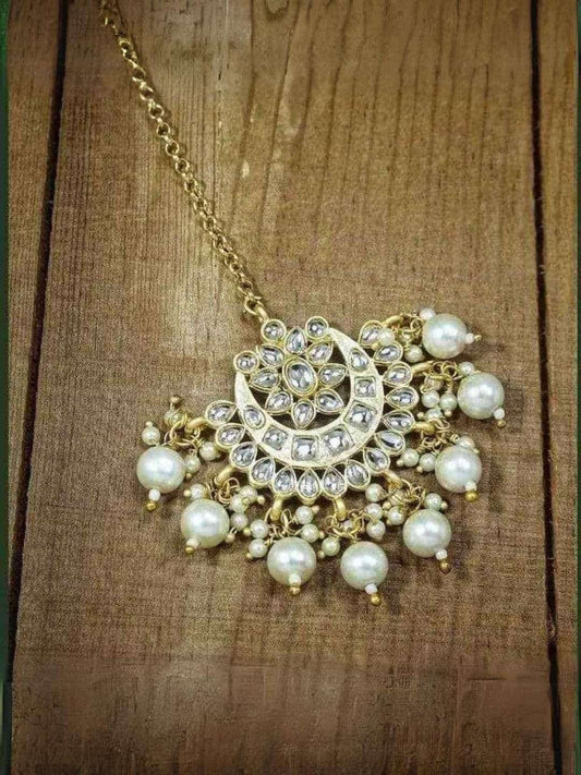 Ishhaara Chandbali Teeka With Big Pearls