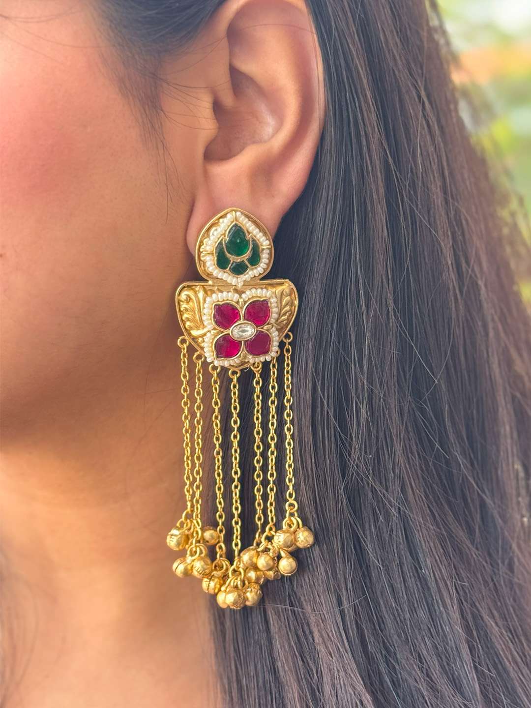 Ishhaara Chromatic Cascade Dangle Earring