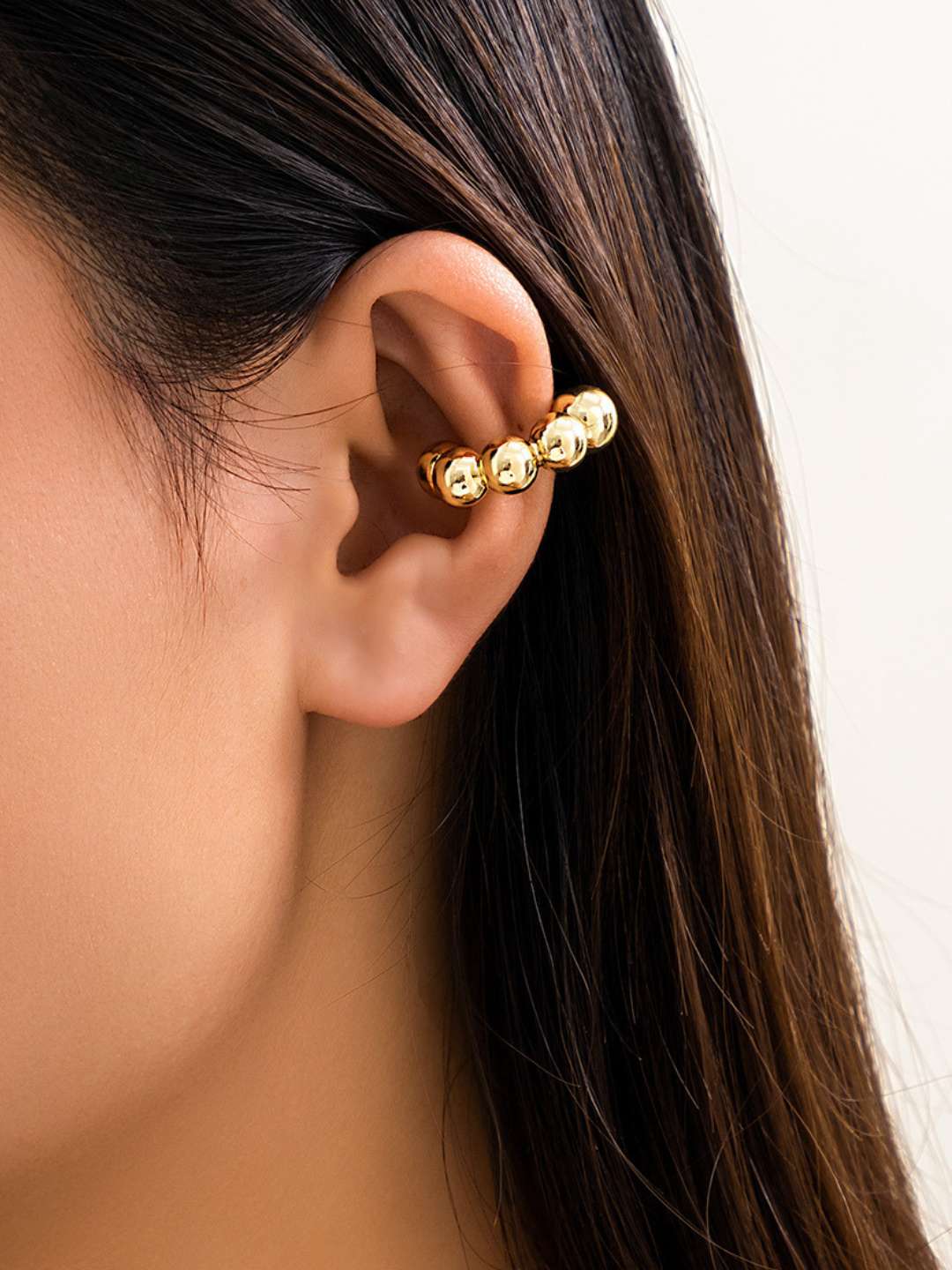 Ishhaara Chunky Ball Ear Cuff