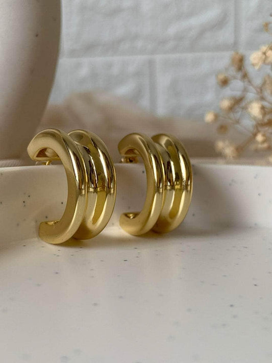 Ishhaara Chunky Huggie Hoop Earrings