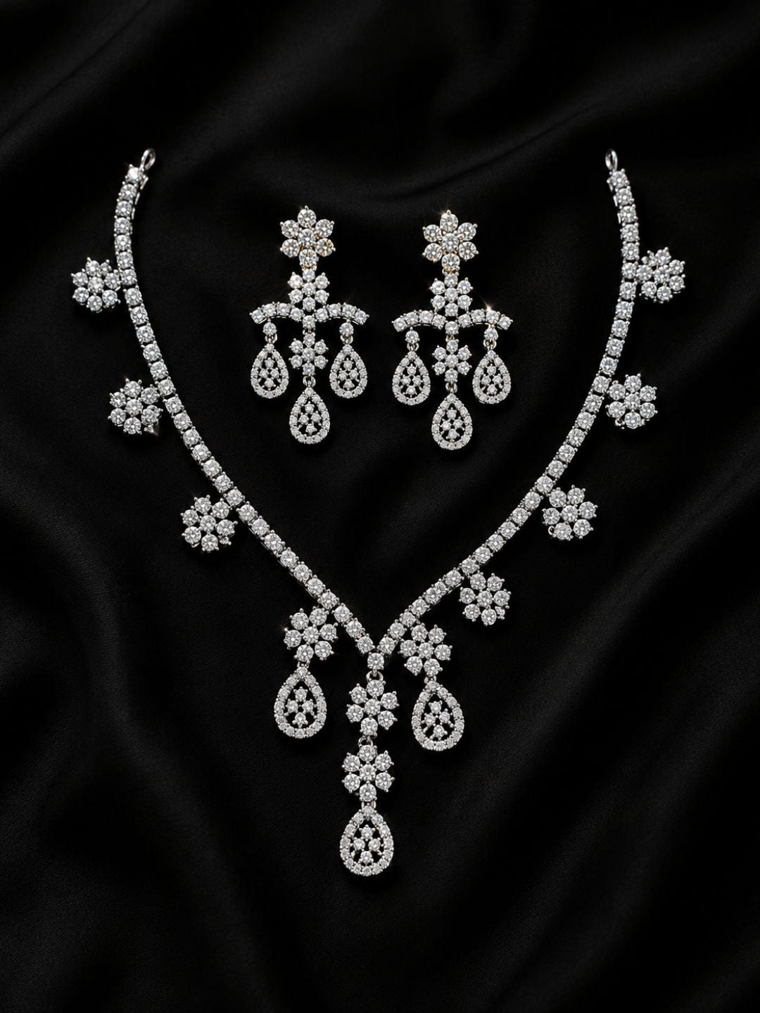 Ishhaara Classic Floral Ad Necklace Set