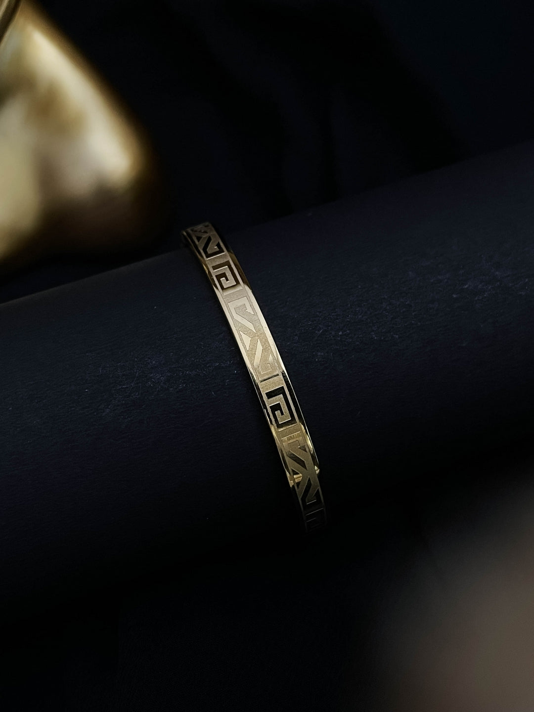 Ishhaara Classic Gold Toned Geometric Cuff Bracelet