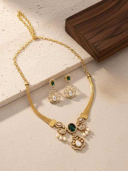 Ishhaara Classic Green Stone Necklace