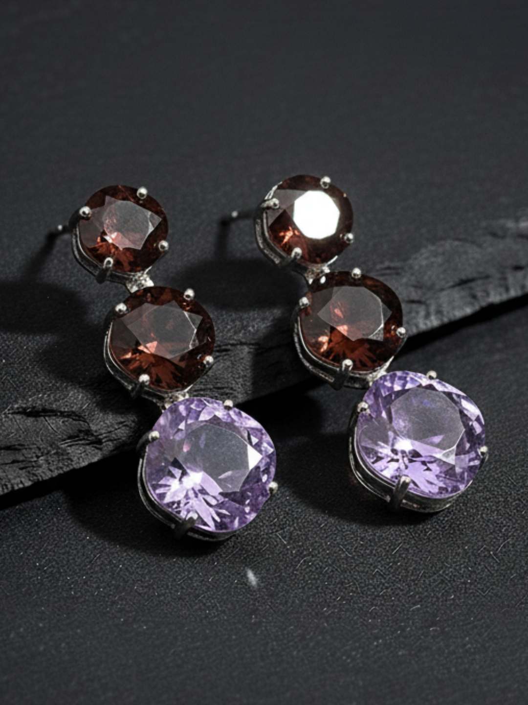 Ishhaara Classic Stone Studded Earrings